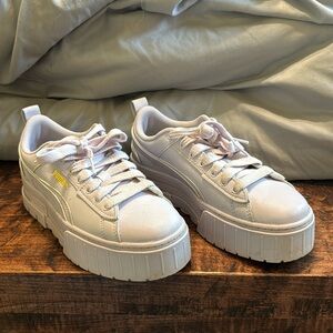 Puma Mayze Sneakers